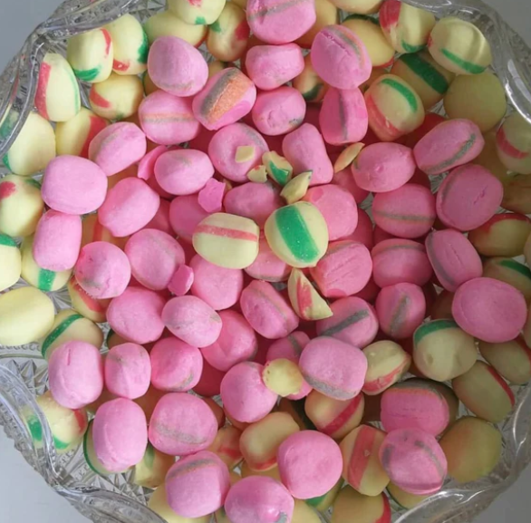 Bonbon Kola Cameroon (Bonbon Alcolisé,  Mint Sweet)